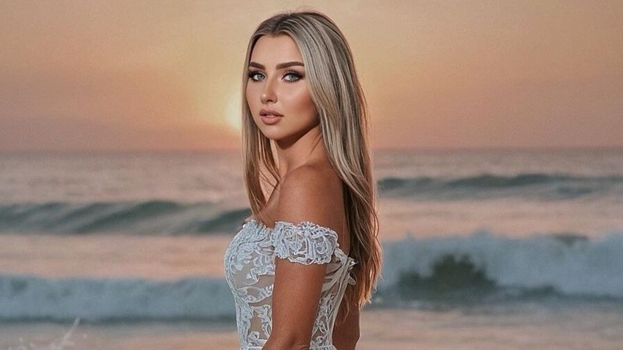 SCREW of The Day: AyannaSun