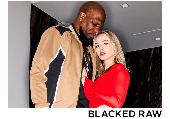 Lilly Bell Stars Gives Husband a Show for Blacked Raw