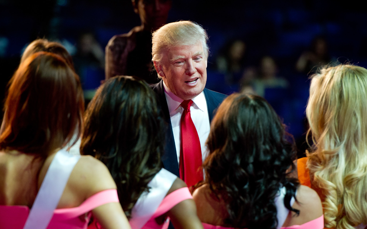 IS DONALD TRUMP A CHOMO?